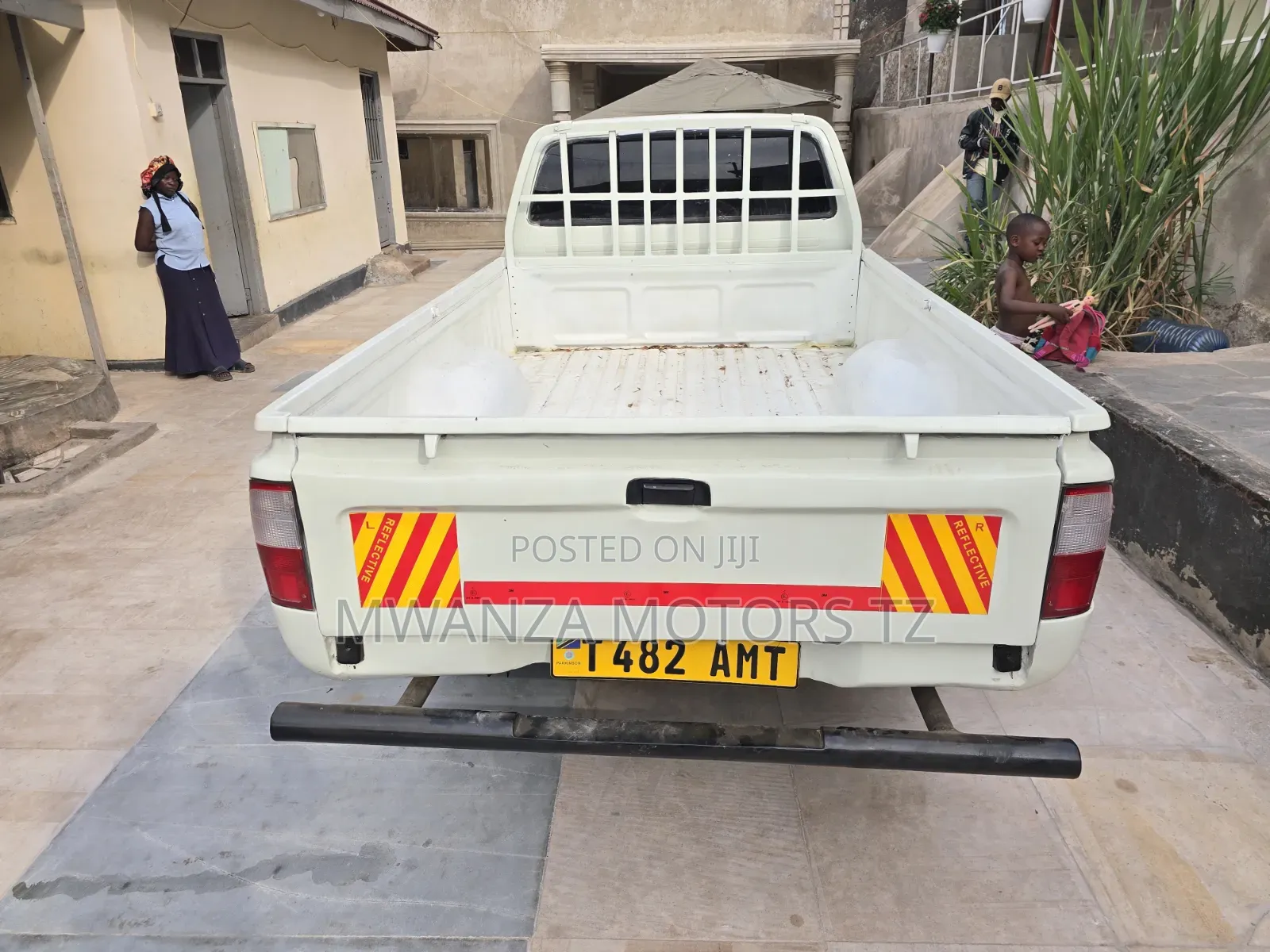 Toyota Hilux 1996 White
