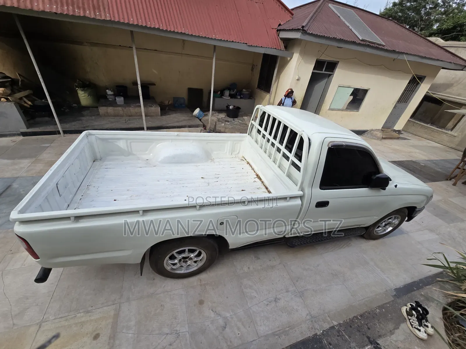 Toyota Hilux 1996 White
