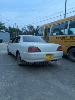 Toyota Cresta 1999 White