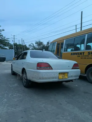 Toyota Cresta 1999 White