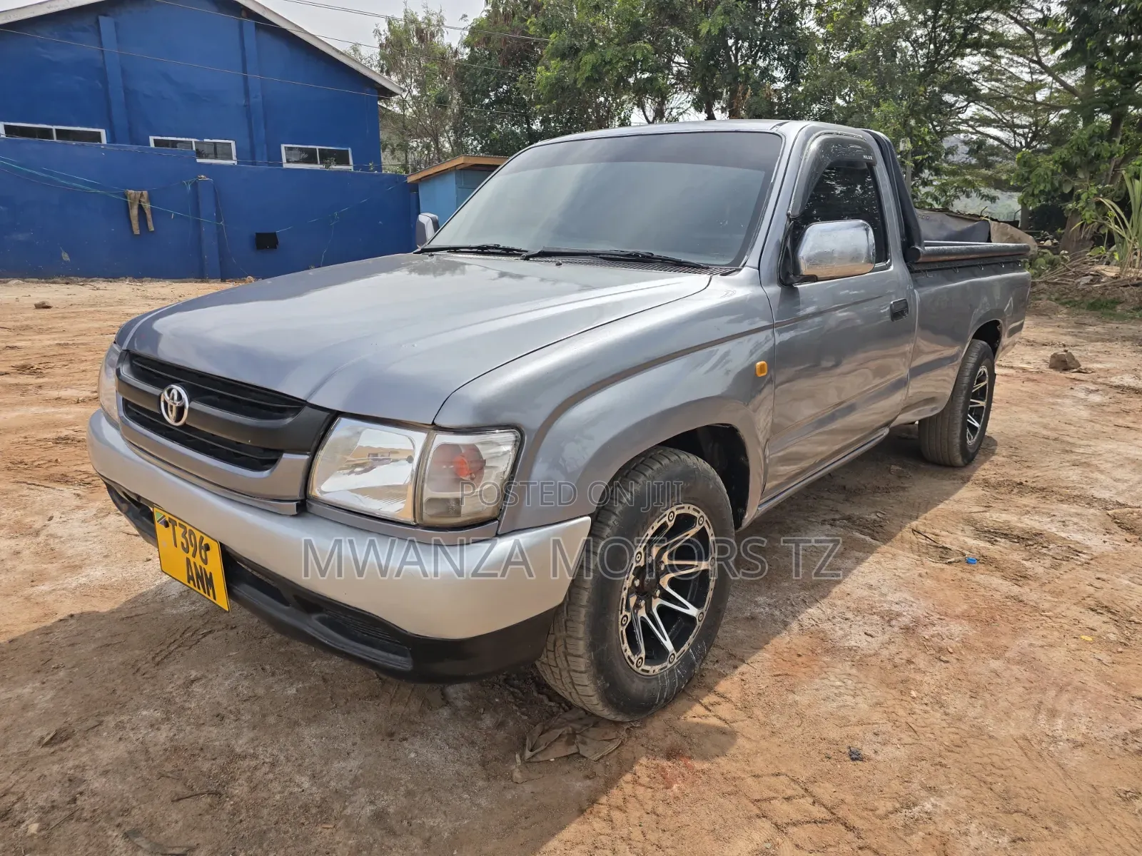 Toyota Hilux 2003 Gray