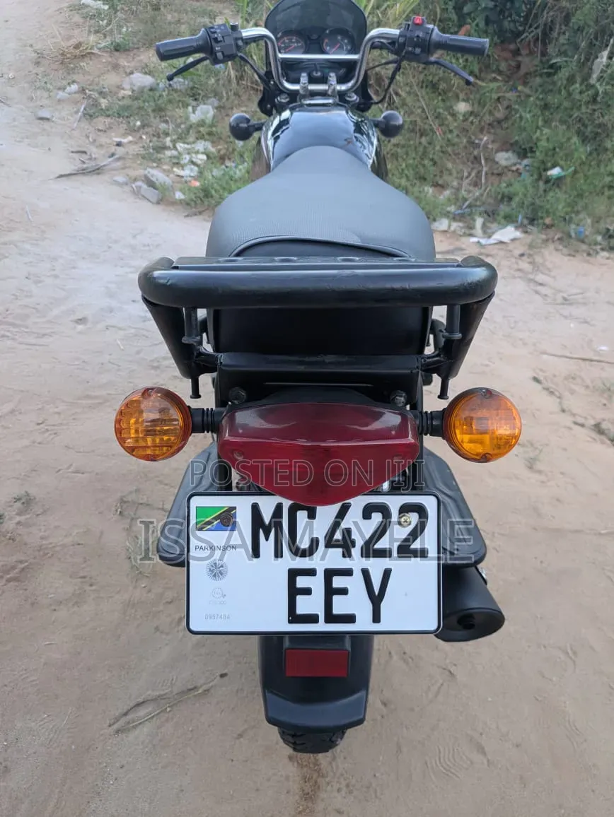 Bajaj Boxer 125 2025 Black
