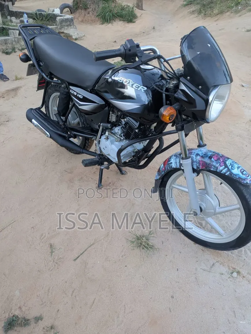 Bajaj Boxer 125 2025 Black
