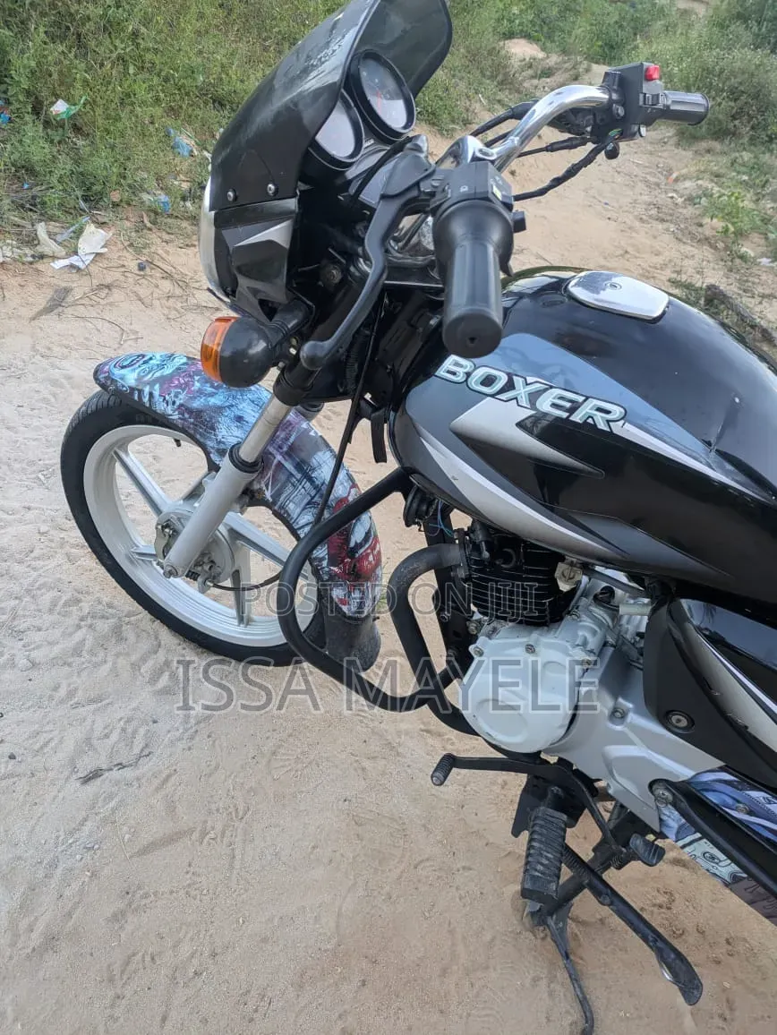 Bajaj Boxer 125 2025 Black