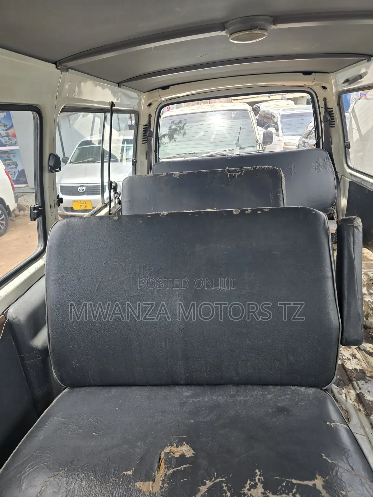 Toyota HiAce 2003 White