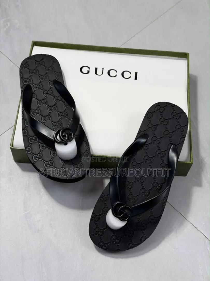 Gucci Thong Flip-Flop Sandals Double G Emblem on the Strap Collection