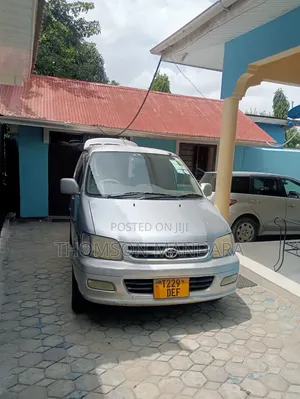 Toyota LiteAce Noah 1996 Silver
