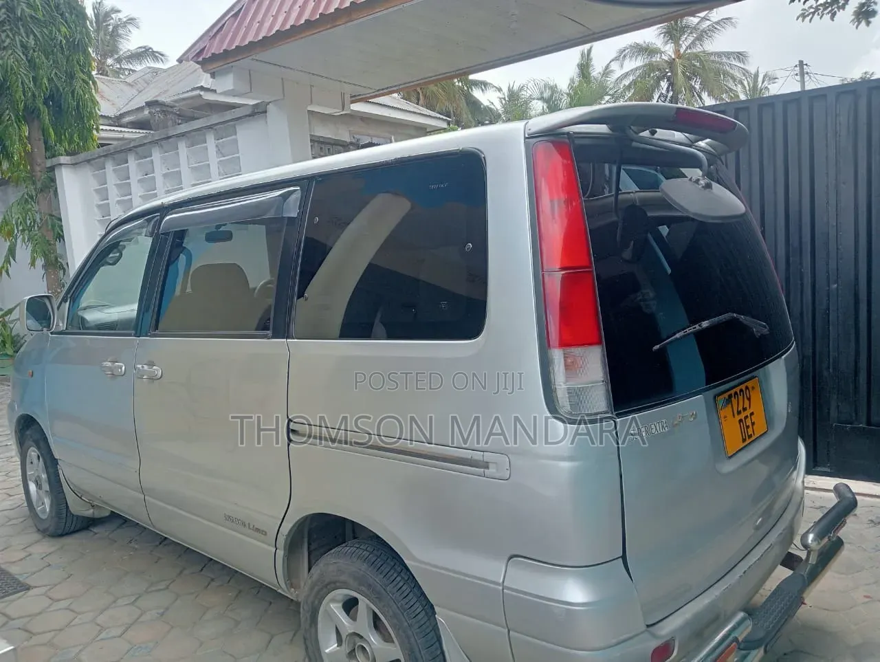 Toyota LiteAce Noah 1996 Silver