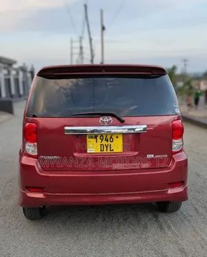Toyota Corolla Rumion 2009 Maroon