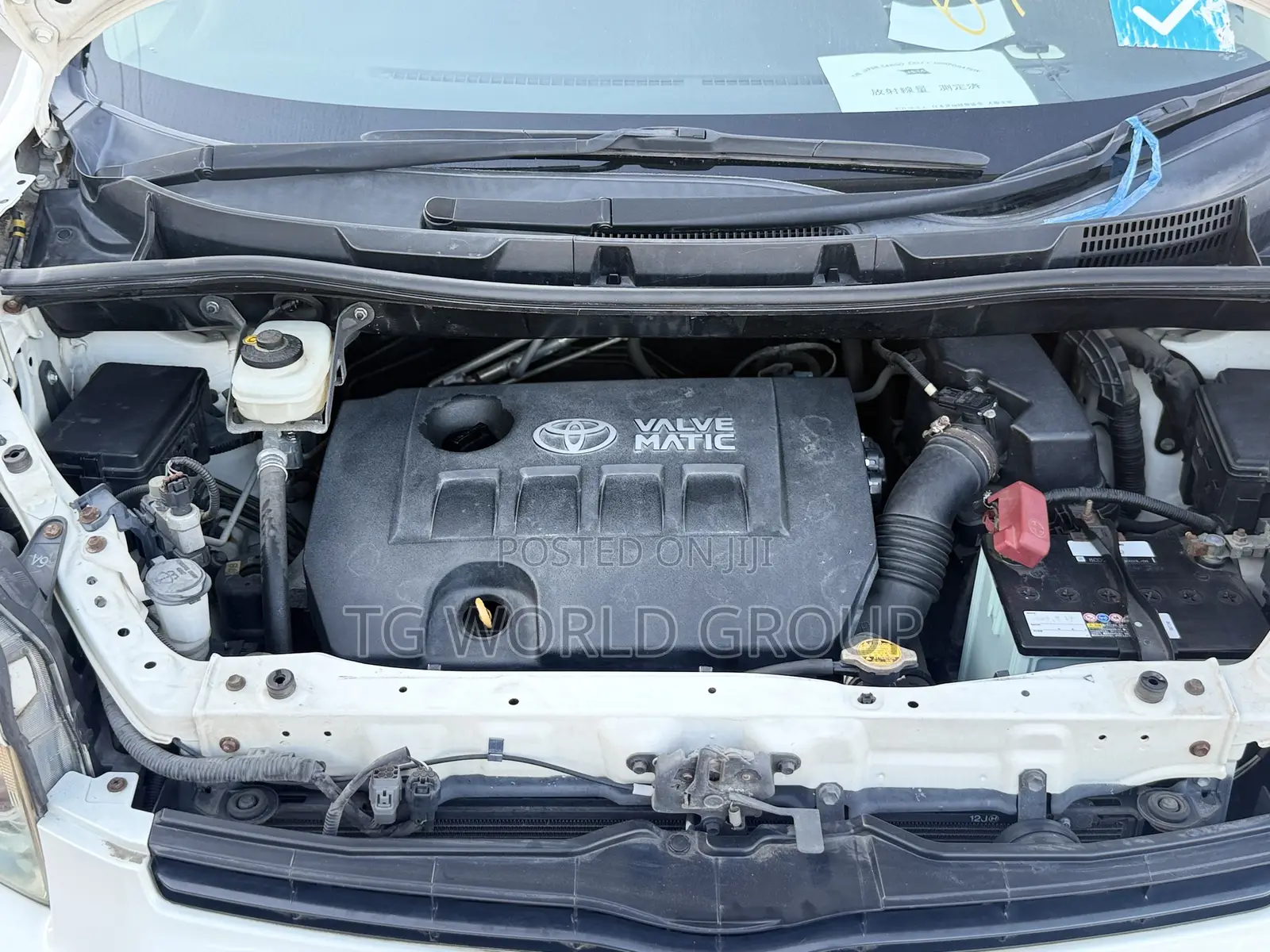 Toyota Voxy Z 2WD 8-Seater 2009 White