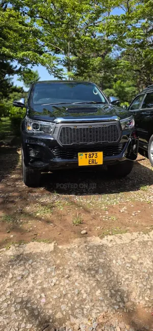 Toyota Hilux 2017 Black