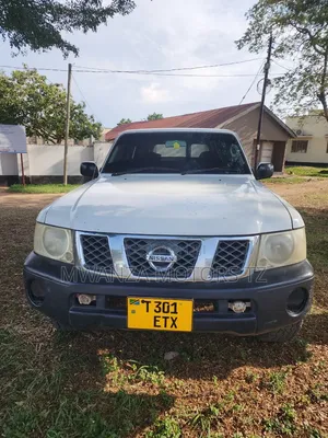 Nissan Patrol 2014 White