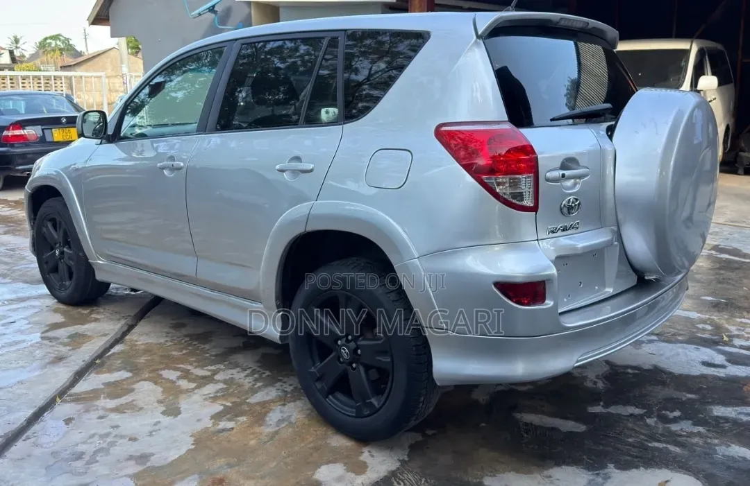 Toyota RAV4 2008 Silver