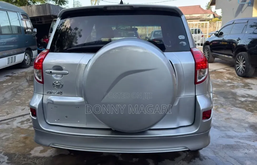Toyota RAV4 2008 Silver