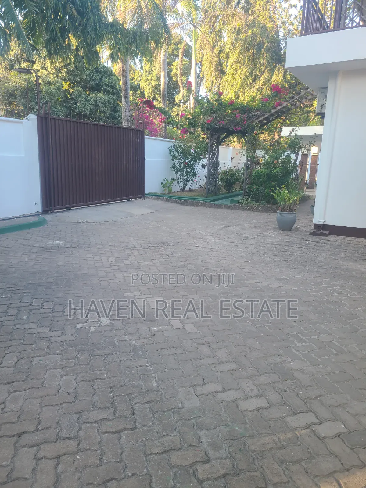 3bdrm House in Masaki for rent