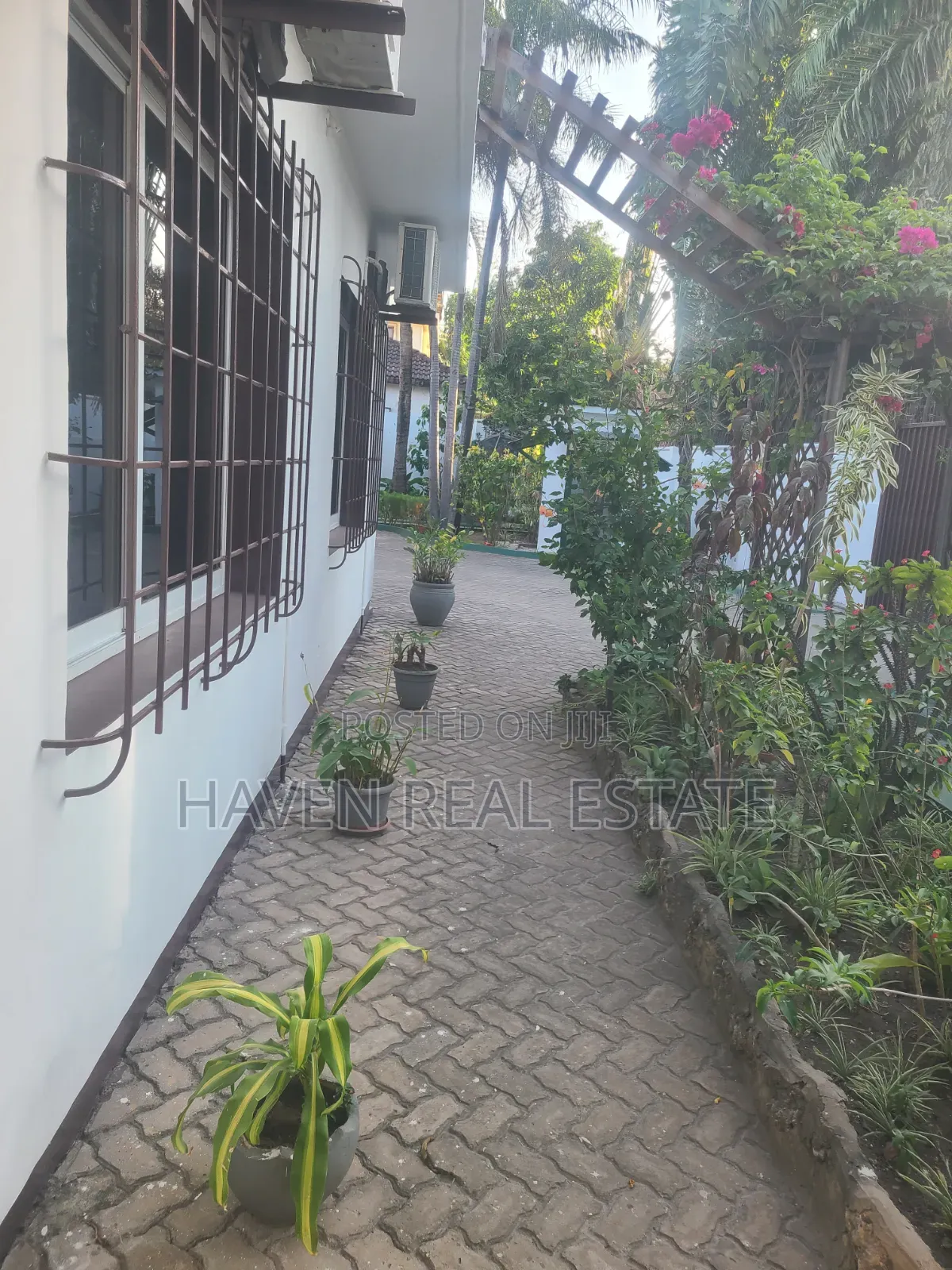 3bdrm House in Masaki for rent