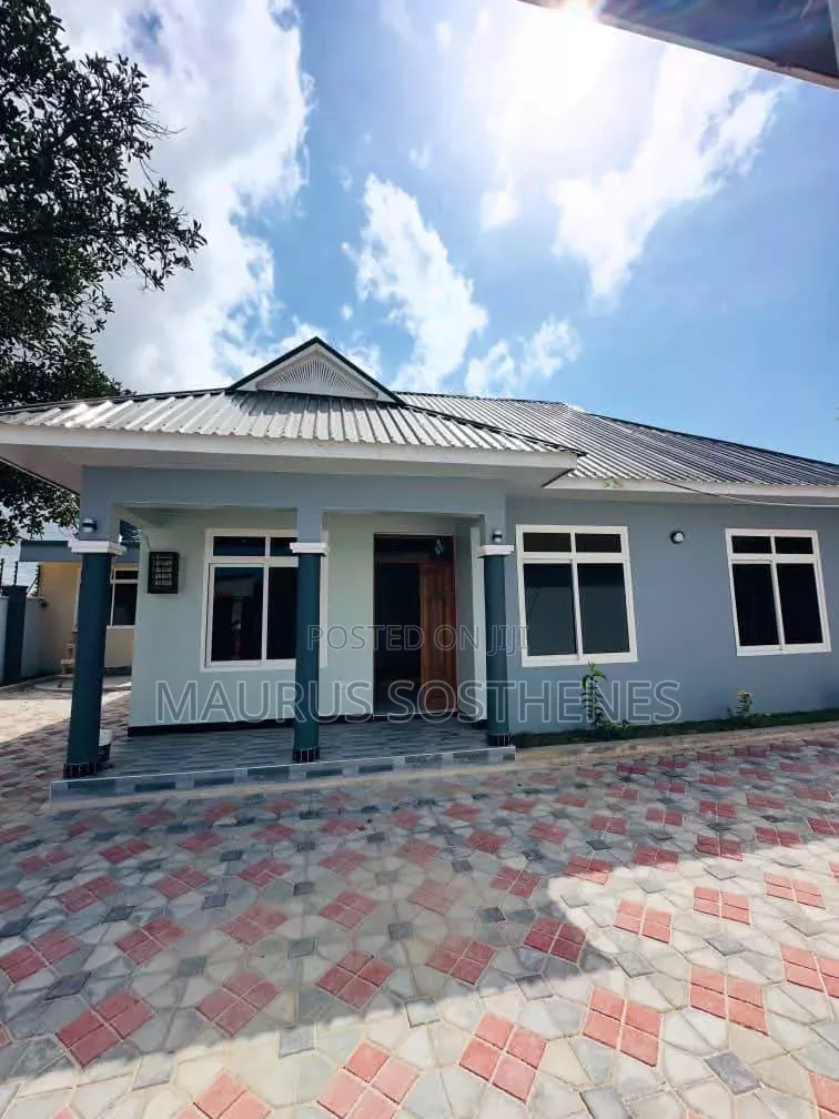 3bdrm House in Kinyerezi for sale