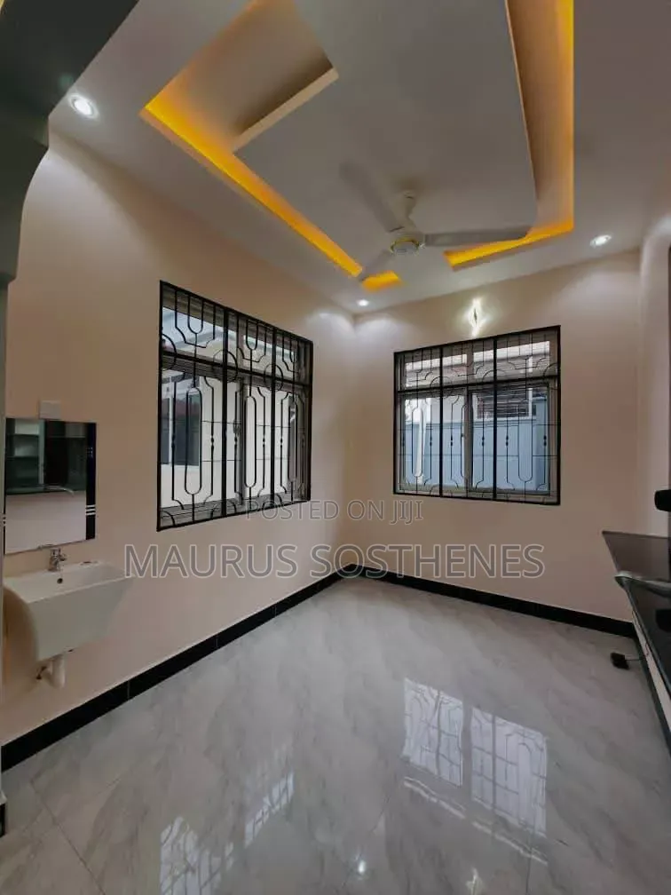 3bdrm House in Kinyerezi for sale