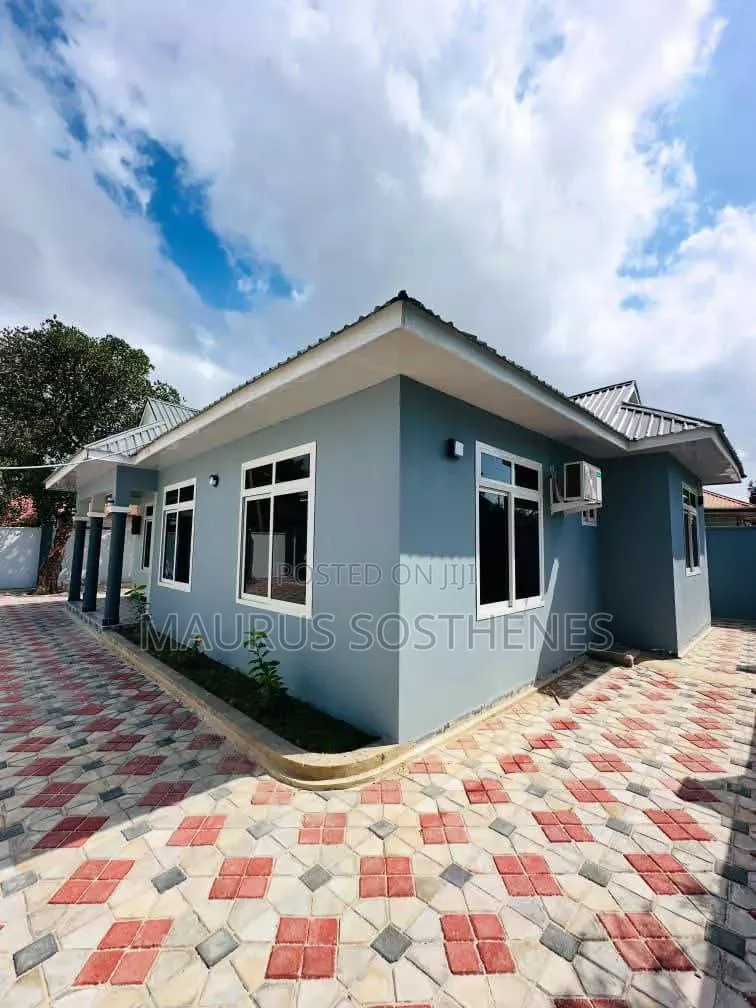 3bdrm House in Kinyerezi for sale