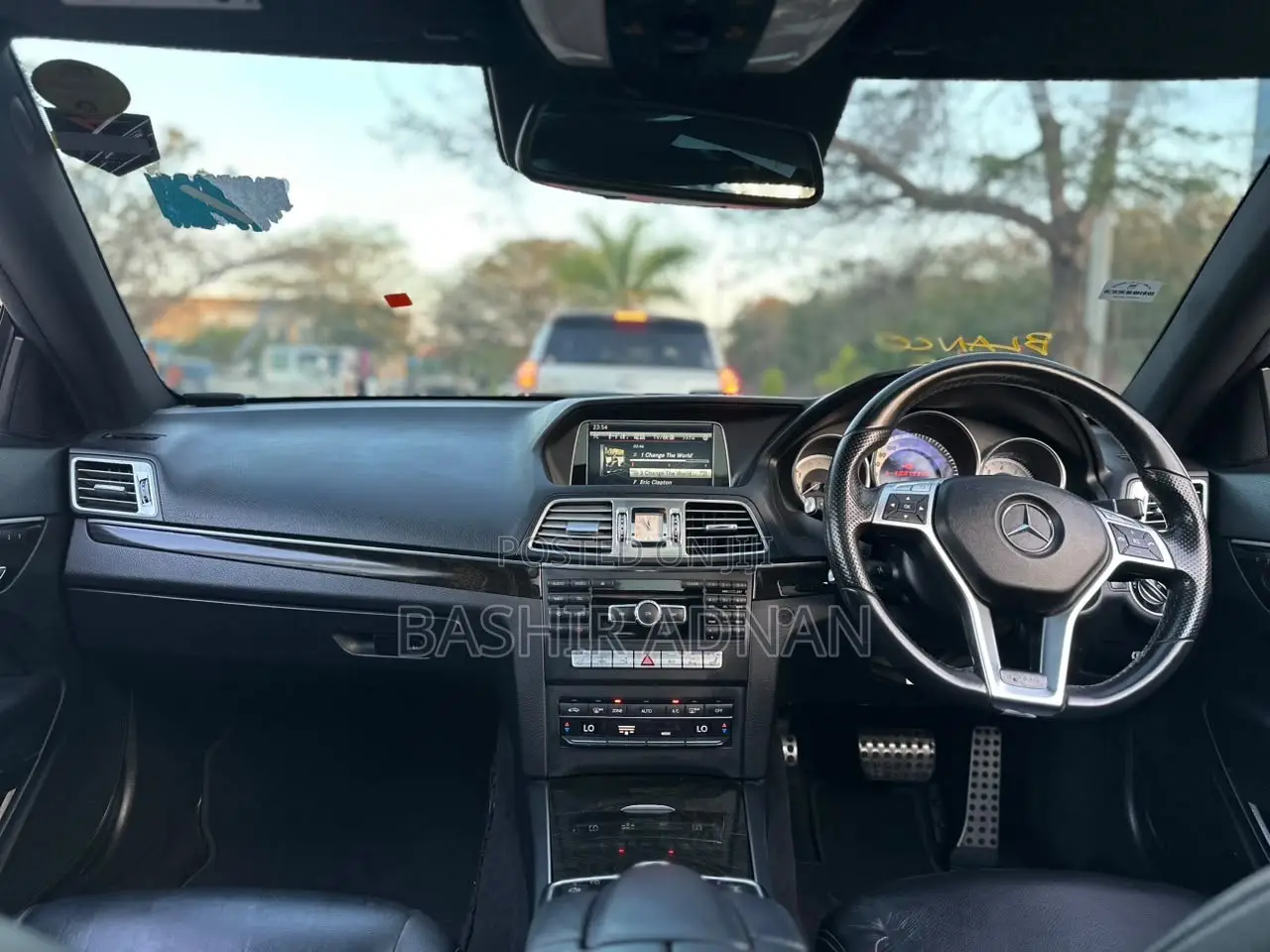 Mercedes-Benz E250 2015 Gold