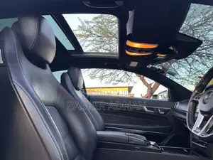Mercedes-Benz E250 2015 Gold