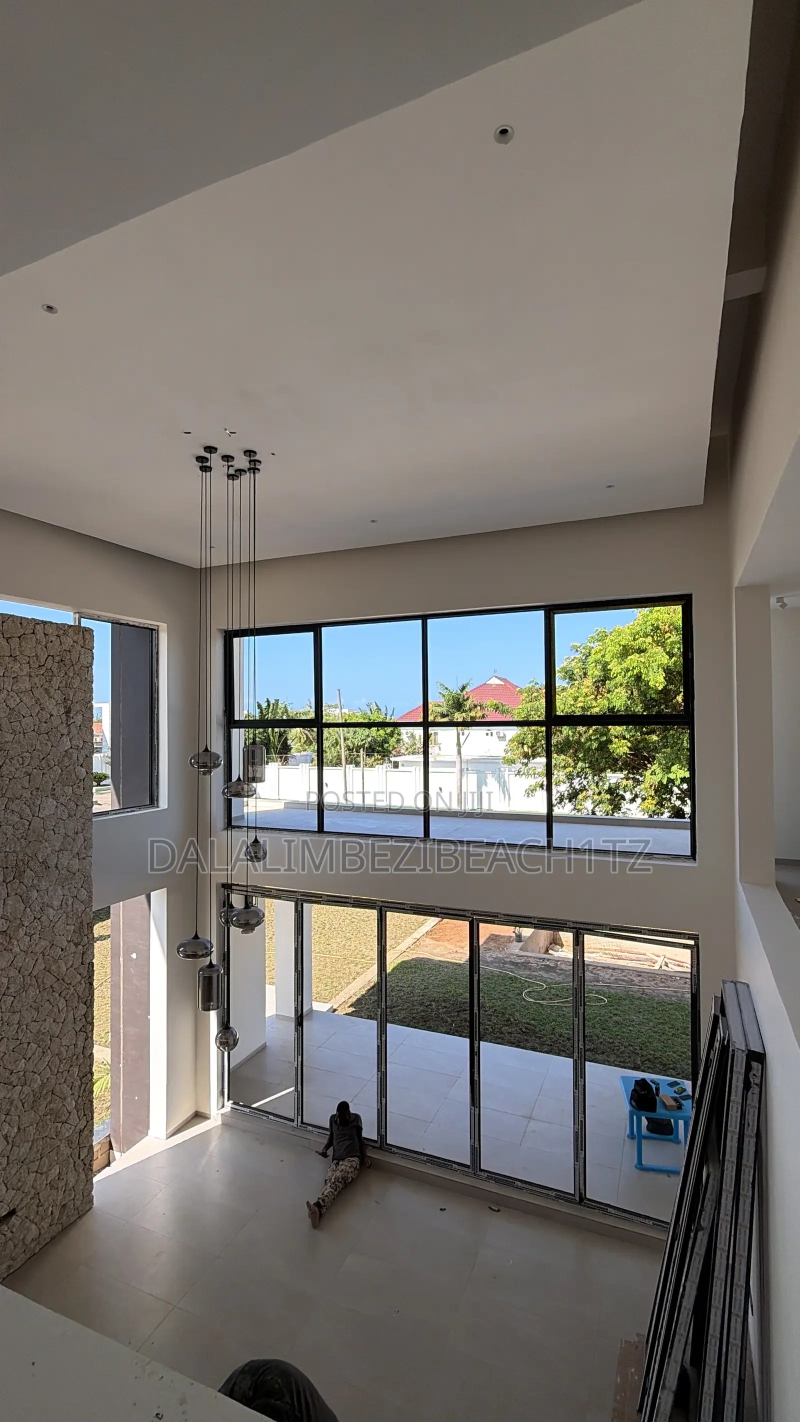 5bdrm Apartment in Mbweni Jkt for sale