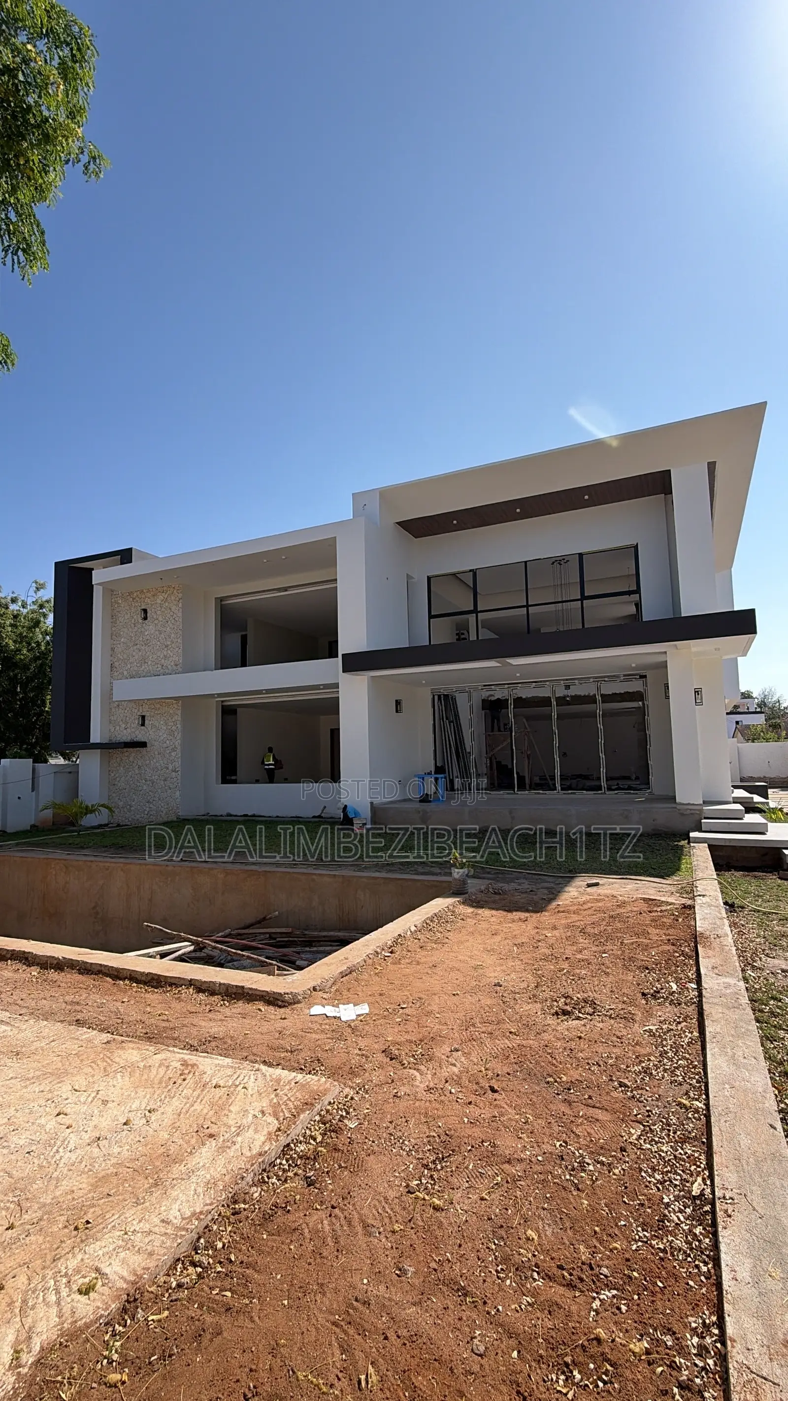 5bdrm Apartment in Mbweni Jkt for sale