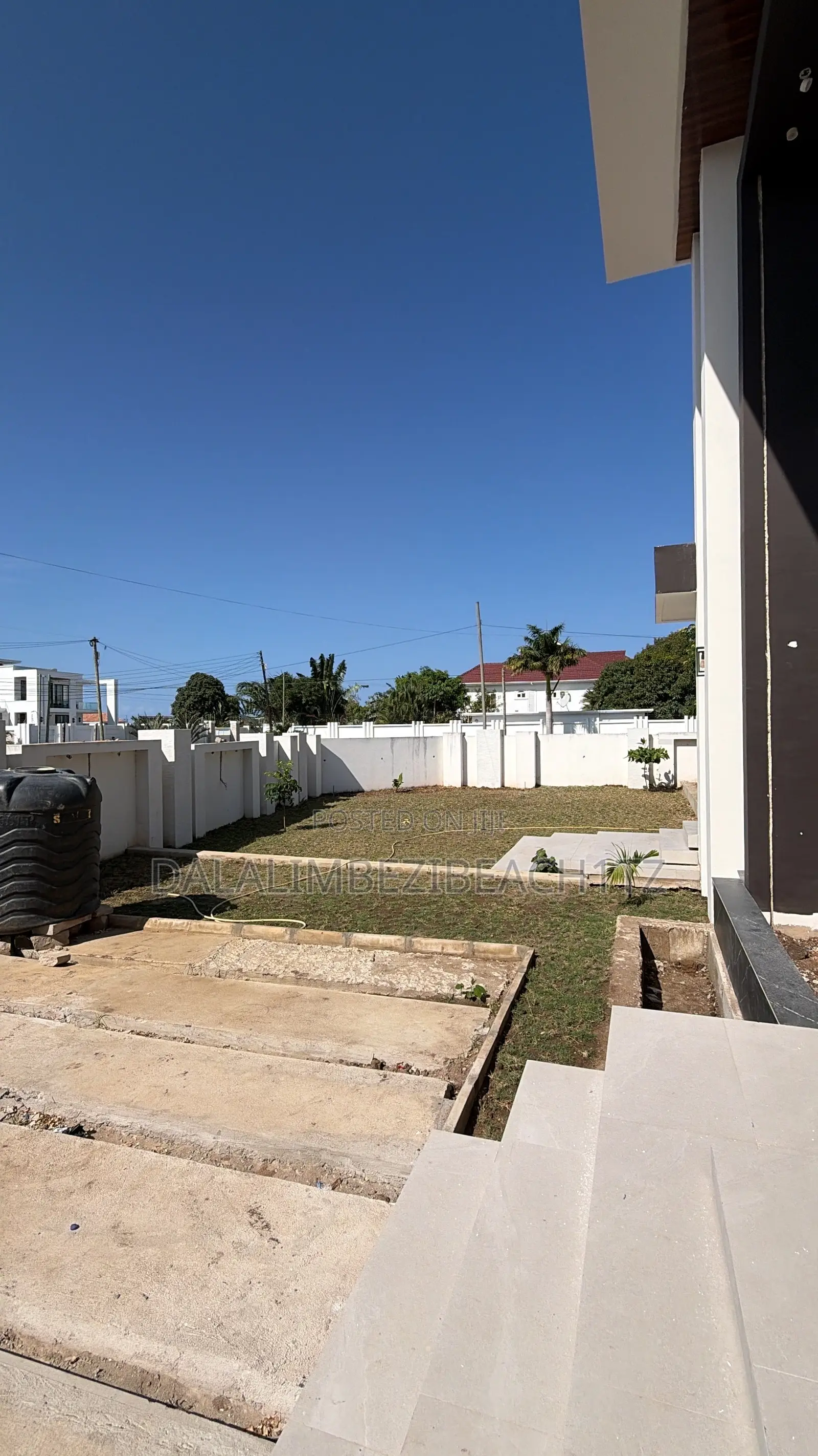 5bdrm Apartment in Mbweni Jkt for sale