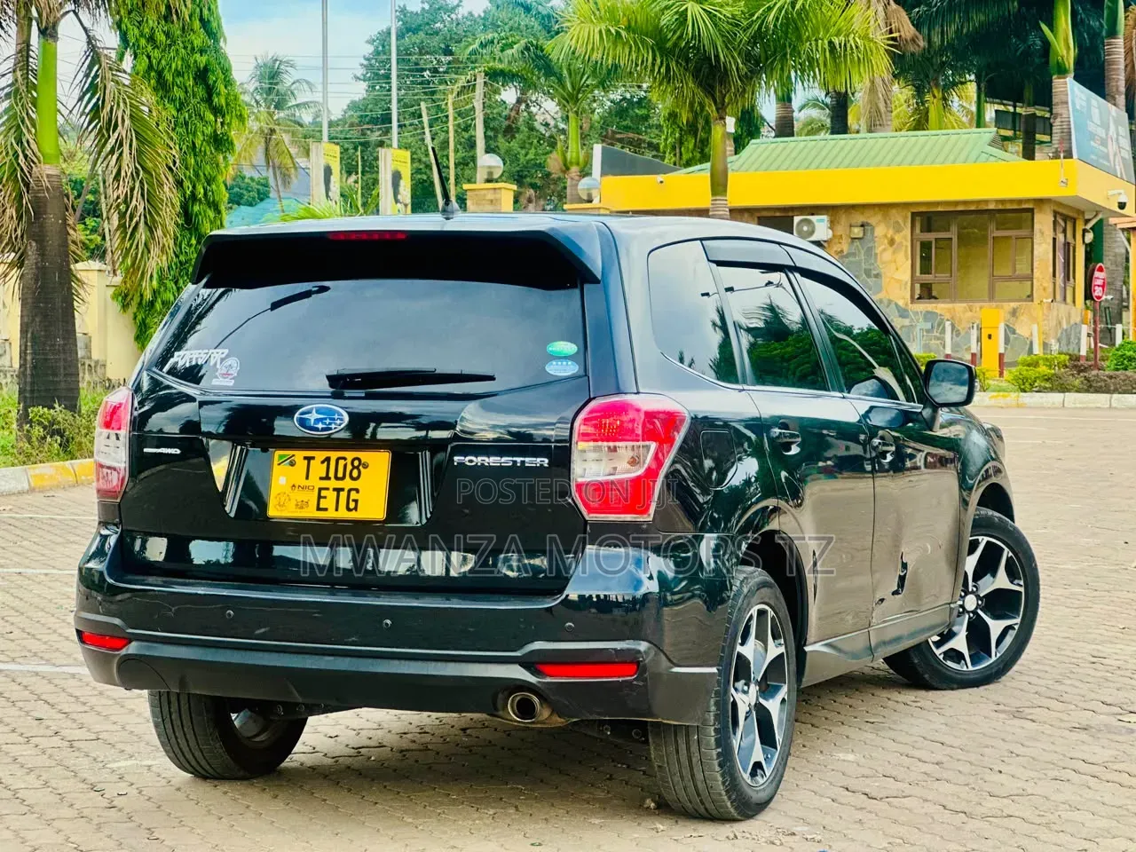 Subaru Forester 2015 Black