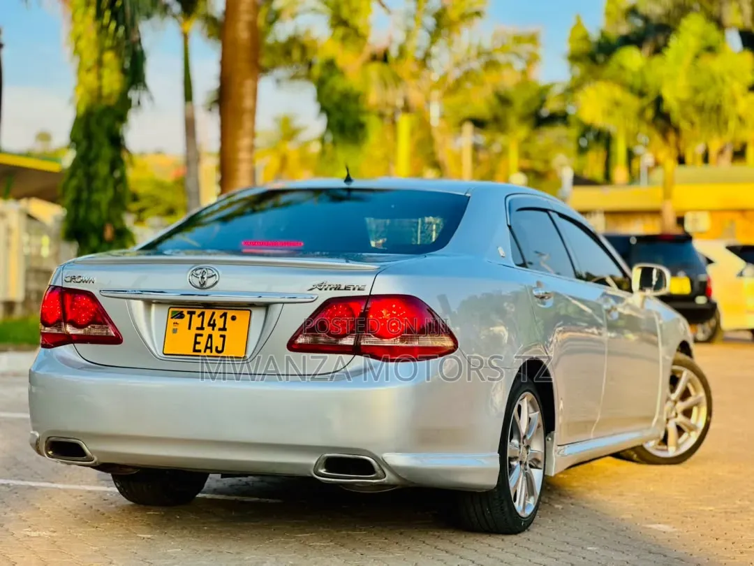 Toyota Crown 2008 Silver