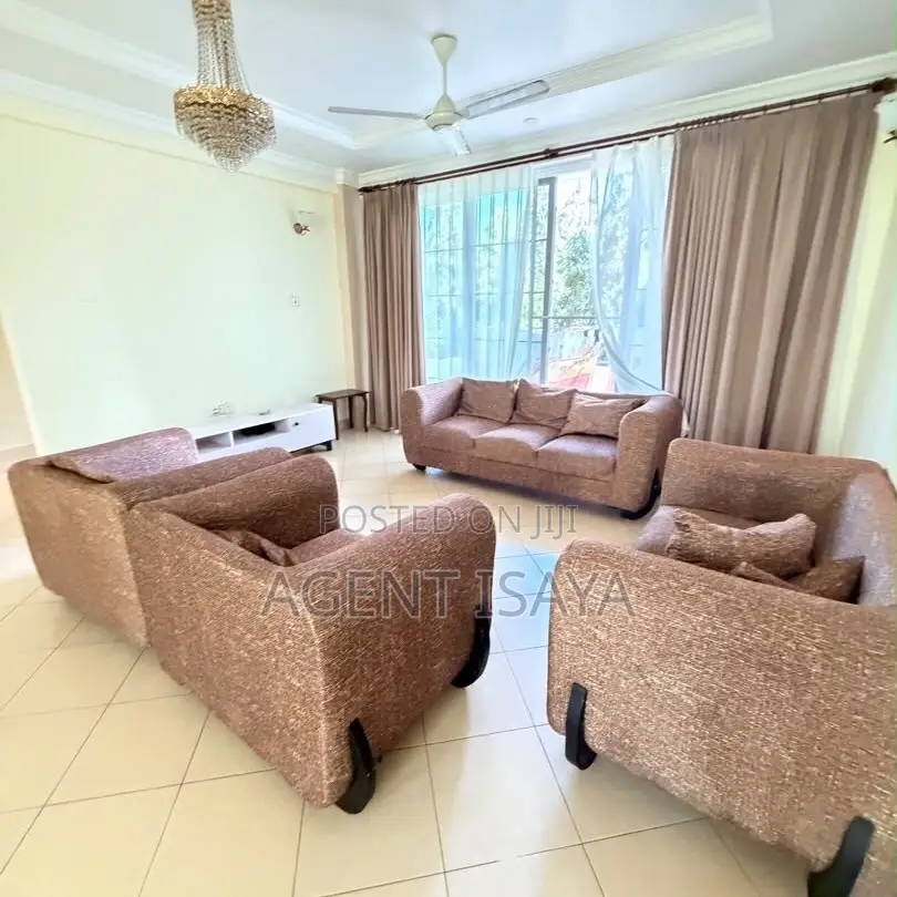 Furnished 3bdrm Apartment in Oyster Bay for rent
