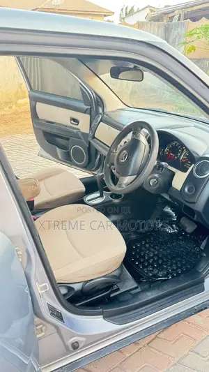 Mazda Verisa 2009 Silver