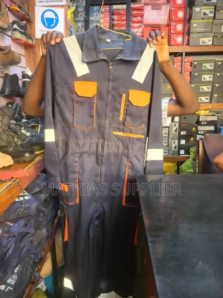 Coverall / Overall
