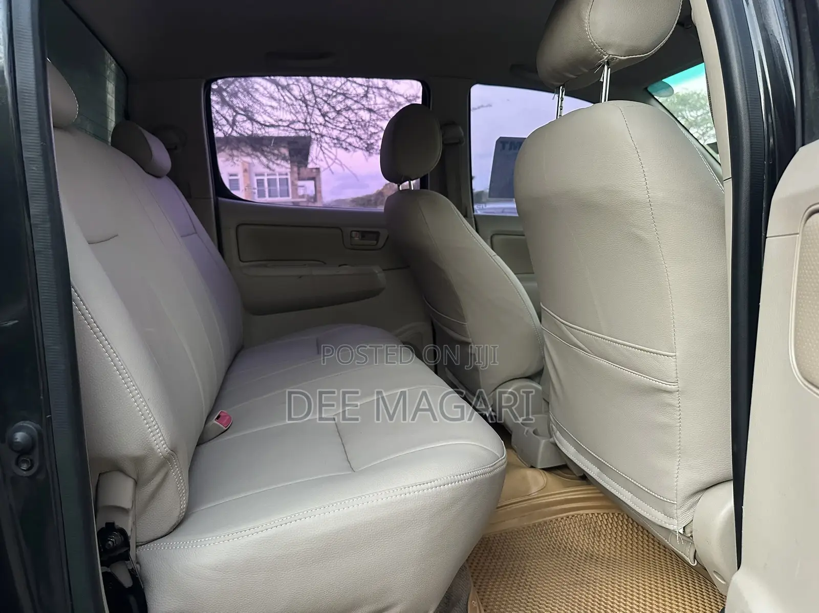 Toyota Hilux 2006 Black