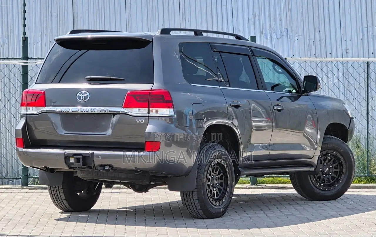 Toyota Land Cruiser 2019 Gray