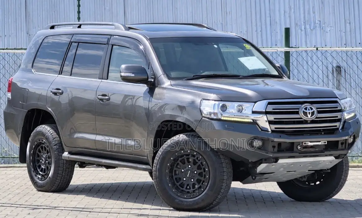 Toyota Land Cruiser 4.5 V8 VXR 2020 Gray