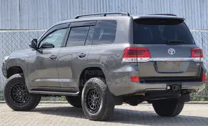 Toyota Land Cruiser 4.5 V8 VXR 2020 Gray