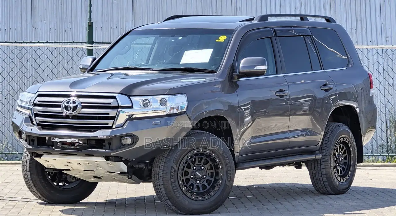 Toyota Land Cruiser 4.5 V8 TD 2019 Gray