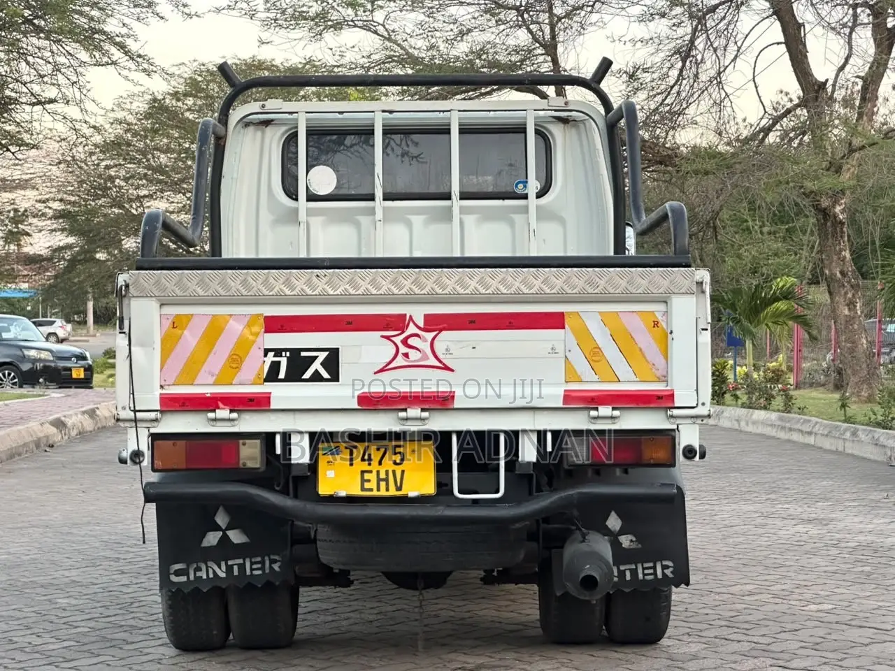 Mitsubishi Canter 1.5 Tonnes Nzuri Sana Mpyaa on Sale.