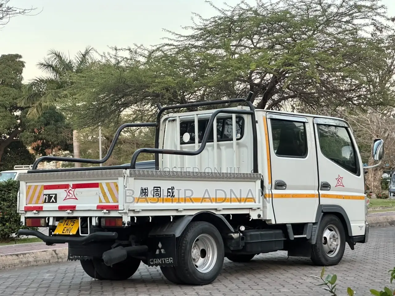 Mitsubishi Canter 1.5 Tonnes Nzuri Sana Mpyaa on Sale.