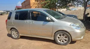 Toyota Raum 2004 Beige