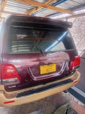 Toyota Land Cruiser 2004 Maroon