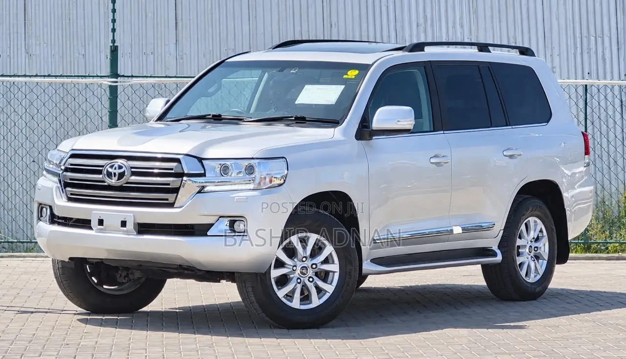 Toyota Land Cruiser 4.5 V8 TD 2019 Silver