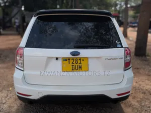 Subaru Forester 2009 Off white