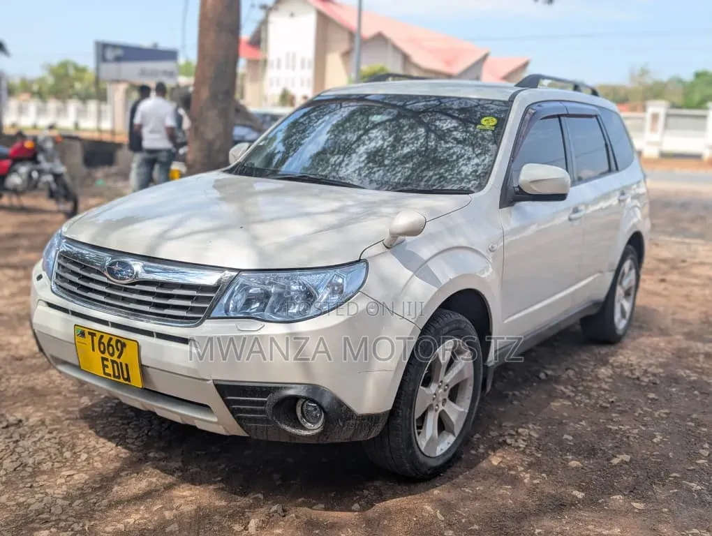 Subaru Forester 2009 Off white