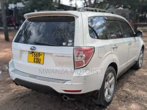Subaru Forester 2009 Off white