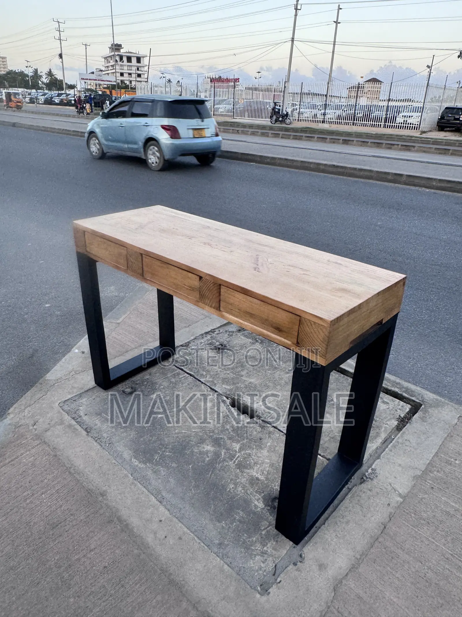 Min Table Ni Ya Ki Leo. Very Simple