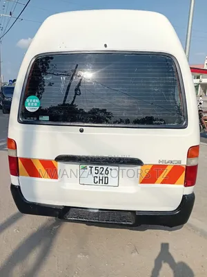 Toyota HiAce 1998 White