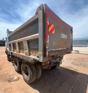Tata Tipper Kali Mno