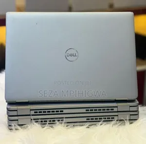 Laptop Dell Latitude 5320 32GB Intel Core i7 SSD 256GB